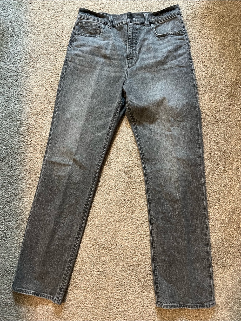 Madewell Women’s Gray Denim Jeans - Classic Straight Fit
